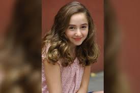 A causa da morte ainda não foi divulgada. Atriz Mirim Da Broadway Morre Aos 13 Anos Veja