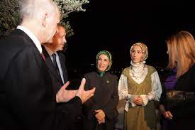 Sümeyye erdoğan biyografi, sümeyye erdoğan yaşamı, sümeyye erdoğan hayatı, sümeyye erdoğan belgesel, sümeyye erdoğan kim. Sumeyye Erdogan Wikiwand