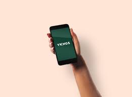Download Mockup Female Hand Holding Black Iphone Mockup Free Download Malli Graphics