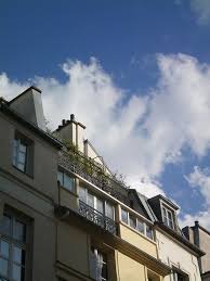 Le Ciel Est Par Dessus Le Toit La Chimere Ecarlate Toit Ciel Par Dessus