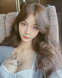 Trước khi tiến hành ρнẫυ тнυậт ¢ắт вỏ da thừa, tôi đã xăm kín 2 cánh tay và có vài hình xăm ở trước ngực. áº£nh Ä'á»i ThÆ°á»ng Bá»'c Lá»­a Cá»§a Co Gai XÄƒm Trá»• Bá»‹ Chá»¥p Trá»™m Tin Tá»©c Online