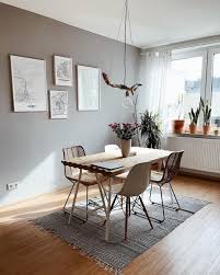 Natural Vibes In Diesem Wunderschonen Esszimmer Stimmt Einfach Jedes Detail Ein Gemusterter Ethno Esszimmer Teppich Speisezimmereinrichtung Teppich Esszimmer