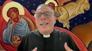 Elsa Vigil's Instagram, Twitter & Facebook