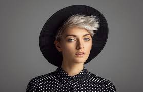 During the winter, there aren't many things we like better than something that keeps us feeling warm while looking good at the same time. The Best Hats For Short Hair Hair World Magazine