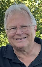 Robert Dwight (Bob) Lee