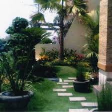 Silakan simak taman depan pagar ini sumber: Taman Depan Pagar Rumah Pagar Rumah