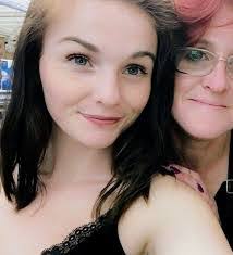 Patricia Boaz's Instagram, Twitter & Facebook