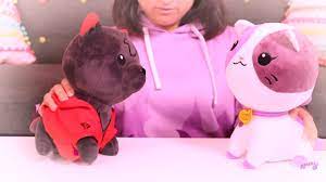 Realizing Just As A Grown Woman And Giving Voices To Her Stuffed Animals Aphmau Aphmau Characters Aphmau Pictures