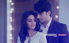 Shaheer sheikh ретвитнул(а) mamta yash patnaik. Shaheer Sheikh Pulls Girlfriend Erica Fernandes On Top Of Him Media Asked To Leave The Set