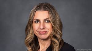 Leah Thibault's Instagram, Twitter & Facebook