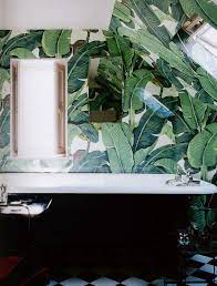 Velg blant mange lignende scener. The Official Martinique Beverly Hills Hotel Wallpaper Interiorator Banana Leaf Wallpaper Palm Leaf Wallpaper Leaf Wallpaper