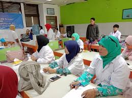 Modul guru pembelajar ipa terapan grade 10. Bakti Sman 10 Kota Bandung Untuk Negeri Menjadi Tuan Rumah Workshop Ipa Terapan Nasional Majalah Sora