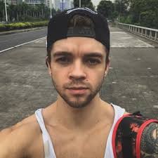 Maxim Volkov (@maximvolkov_)