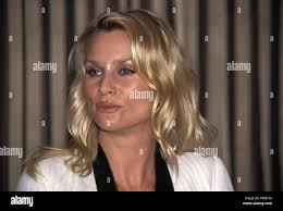 Press conference Portrait of "Desperate Housewives Press Conference" Teri  Hatcher, Marcia Cross, Felicity Huffman, Nicolette Sheridan October 2004 ©  JRC Photo Library/The Hollywood Archive (All Rights Reserved) File  Reference # 33480 087THA