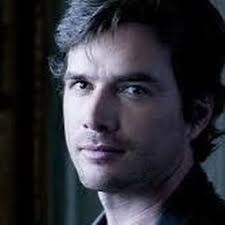 Exhibit B: Robert John Burke as Walker Lewis (banged Miranda while she was  preg and after Brady's arrival)