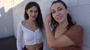 2 Ivories Gloryhole Swallow