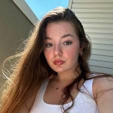 Sydney (@.sydney.davies)