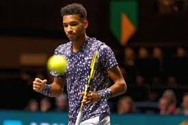 Felix auger aliassime's age is 20 years old as of june 2021. Bianca Andreescu Pairs Up With Sharapova S Former Coach Ahead Of Title Defence Ubitennis
