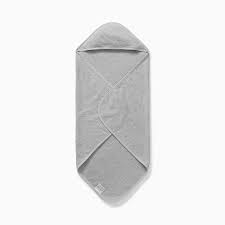 Hand towels are folded in thirds lengthwise and then folded in i'm off to see how you fold a fitted sheet. Hooded Baby Bath Towel Mori