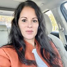 Heidi Trahan's Instagram, Twitter & Facebook