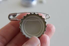 Pin By Karla Ivan On Diy Bottle Cap Jewelry Bottle Cap Crafts Bottle Cap