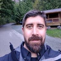 Lee Gudgeon's Instagram, Twitter & Facebook