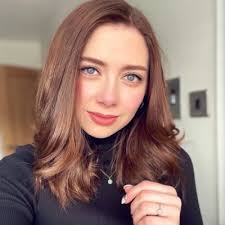 Victoria Ramsden (@vickycorinne)