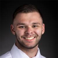 300+ profilů „Stehno“