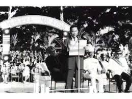 Tanggal 16 september 1963, indonesia dan filipina secara bersama mengumumkan bahwa mereka tidak akan mengakui federasi malaysia secara diplomatik, tulis willem oltman dalam buku bung karno sahabatku (2001). Parlimen Malaysia Sejarah Pembentukan Malaysia Youtube