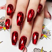 We combed through the internet to find the coolest, minimalist nail designs to experiment with this new year's eve. Halloween Nail Designs Thelatestfashiontrends Com