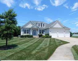 Upnest Partner Agent Tori Weiss Hamstead Realtor Competed With 2 Other Top Local Agents And Won The Listing This Remarkable 3 Bed 3 B House Styles Dover Home