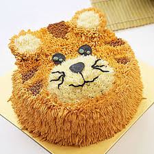 Curious which baby names stole the show last year? Sweet Tiger Design Cake