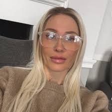 Michelle Beckett (@MichelleBeckett)