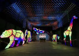 A Wild Wonderland Of Light L A Zoo Lights If You Missed It This Year There S Always Next Zoo Lights Best Christmas Light Displays Best Christmas Lights