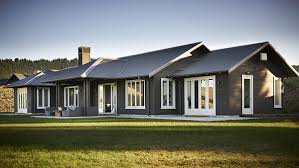 Black And White House Exterior Nz Black Houses Google Search Grey Exterior House Colors House Colors Exterior House Colors