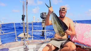 Une armada de 59 bateaux a quitté dimanche le havre pour une traversée de l'atlantique qui s'annonce musclée pour la 14e édition de la transat jacques vabre, course en double de 4350 milles nautiques selon les dernières estimations, il faudra au moins 12 jours pour traverser l'atlantique. Ep 10 La Traversee De L Atlantique En Voilier Youtube