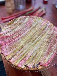 Ma Recette De Tarte Fine A La Rhubarbe Laurent Mariotte En 2020 Recette Tarte Tarte Fine Rhubarbe