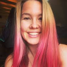 Angela Jaques (@AngelaJaq)