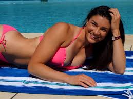 Michelle Jenneke - Free pics, galleries & more at Babepedia