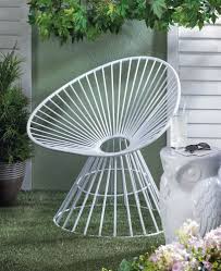 White Metal Patio Lounge Chair Enjoy Your Outdoor Living Space In Utmost Style As You Relax In This Dra Lounge Chair Outdoor White Lounge Chair Patio Lounge