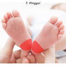 Pengamal menggunakan tekanan lembut dari ibu jari dan jari mereka untuk merangsang titik refleks tertentu di tapak kaki yang anda anggap sesuai dengan setiap organ anda. Ketahui 7 Titik Refleksologi Pada Tapak Kaki Bayi Yang Boleh Tenangkannya Menangis Pa Ma