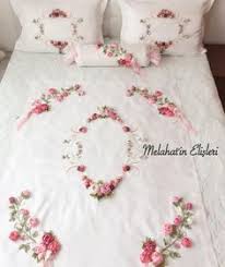 65 Likes 5 Comments Melahat In Elisleri Melahat El Sanatlar On Instagram Iyi Aksamlar Takipcilerim Bir Urunu Nakis Tasarimlari Kurdele Oyasi Yatak