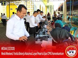 Penerimaan cpns kementerian hukum dan ham yang bersih dan tertib. Meski Weekend Panitia Bekerja Maksimal Layani Peserta Ujian Cpns Kemenkumham
