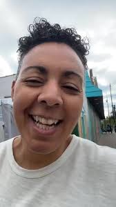 Brunch and mimosas is starting at 10! It’s a bit breezy, but the sun is out  and the food is hot. See you soon. You can buy tickets at the door ☕️ 🥞