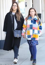 Jessica Alba Bundles Up In Black Coat With Daughter Honor She Welcomed Her Third Child A Son Named Hayes On Decemb Black Coat Jessica Alba Family Jessica Alba