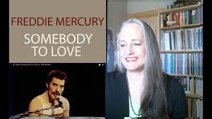 Kann jemand irgendwen für mich finden, den ich lieben kann. Freddie Mercury Somebody To Love Ubersetzung Von Texte