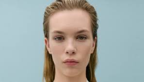 Victoria Beckham poput dive iz 70-ih