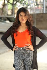 कौन है ड्रग्स के साथ बर्थडे पार्टी करने वाली नायरा नेहल शाह, किन. South365 On Twitter Actress Naira Shah Latest Photoshoot Nairashah
