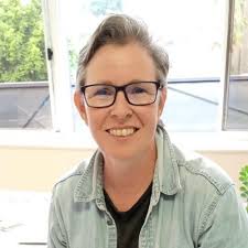 Laura Knipp (@Lola_G08)