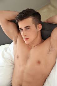 Eddison Thorne BelAmiOnline Gay Porn Video | GayMobile.fr